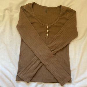 BRANDY ZELLY EYELET TOP